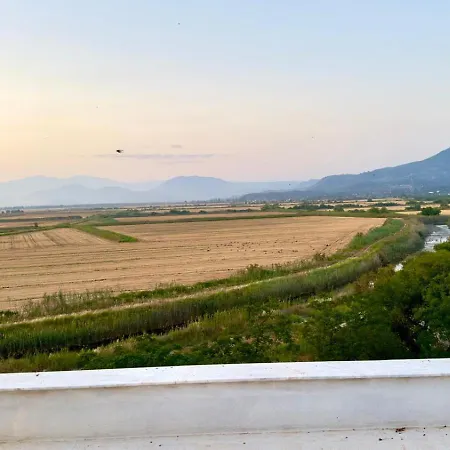 Lueks Deniz Ve Doga Manzarali Yazlik Ev בית נופש *
